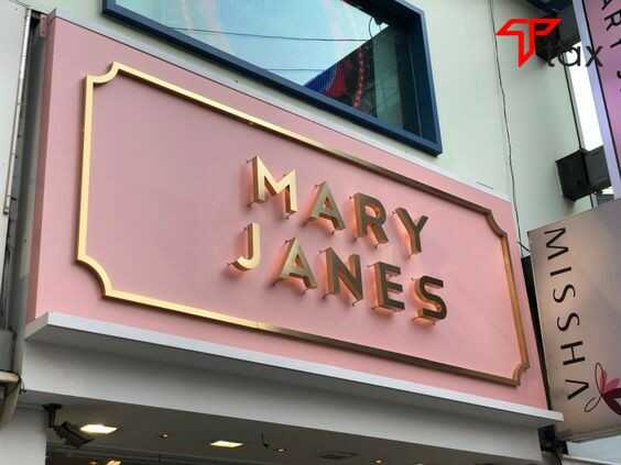 Bảng hiệu shop bán quần áo